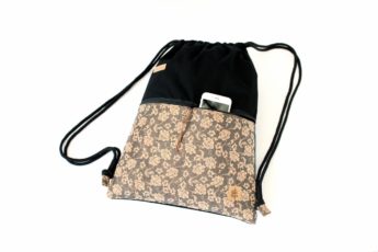 Rucksack aus Baumwolle mit Zip Reißverschluss Tasche aussen aus Kork leder