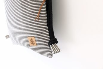 Turnbeutel aus Baumwolle mit Zip Reißverschluss Tasche aussen aus Jeans