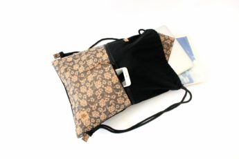 Rucksack und Handytasche im Set