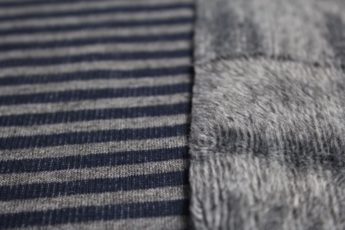 Sweatjersey gestreift grau blau