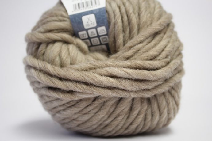 Wolle STRICKEN taupe