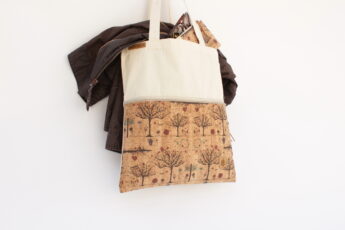 Korktasche ZIP sand Bäume