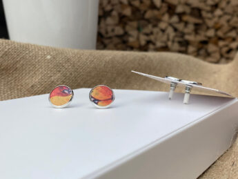 Ohrstecker flach bunt