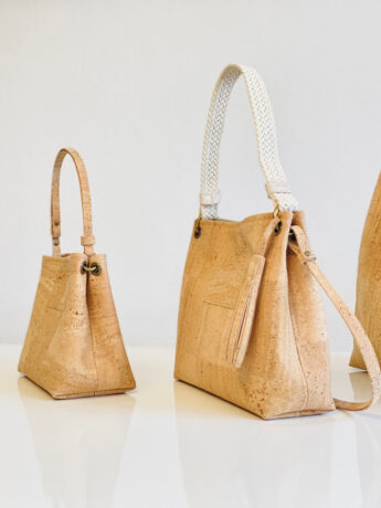 Alternative view of June Bag Classic TINY - sand meets Flamingos